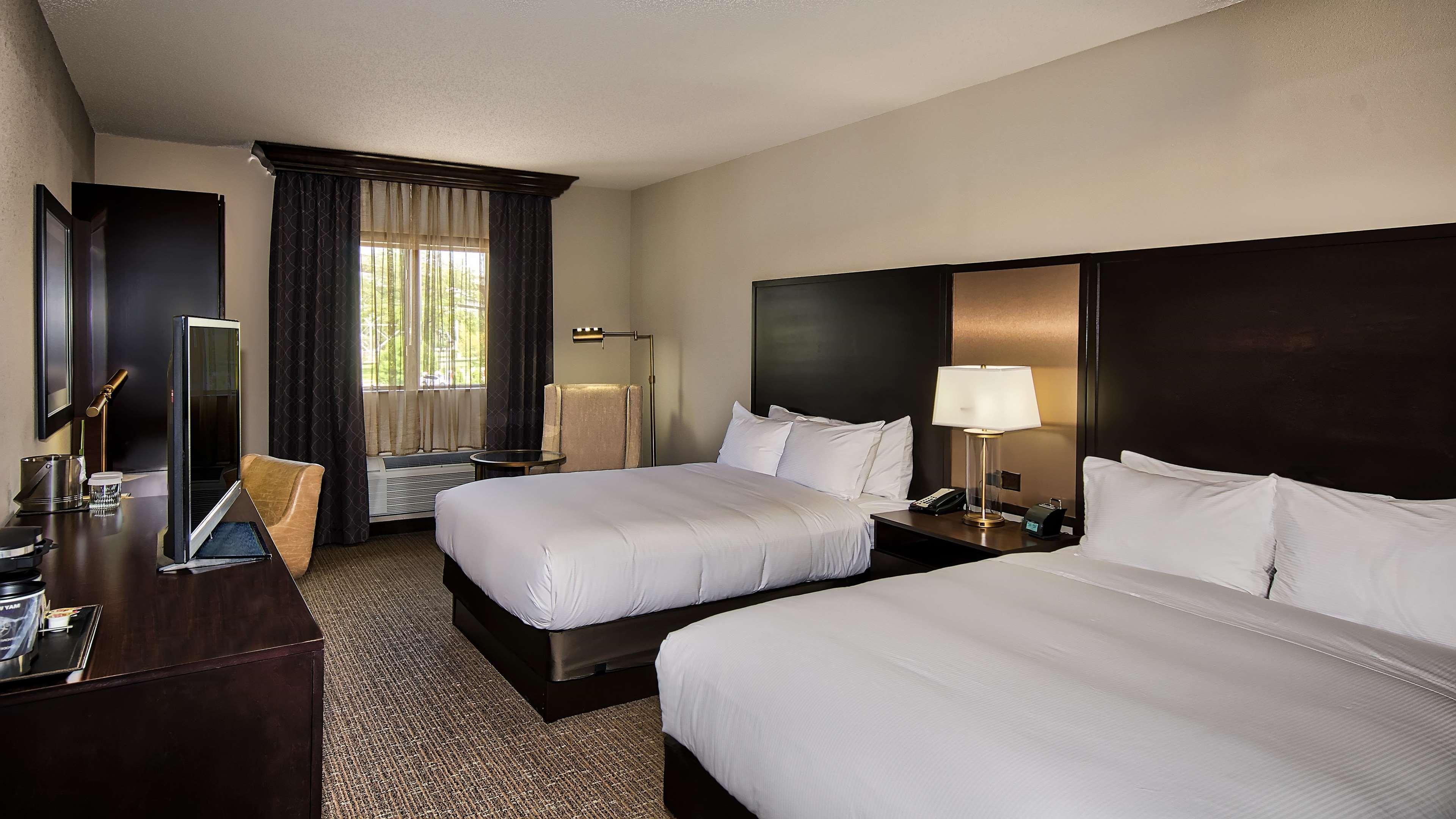 Doubletree By Hilton Port Huron Exterior photo
