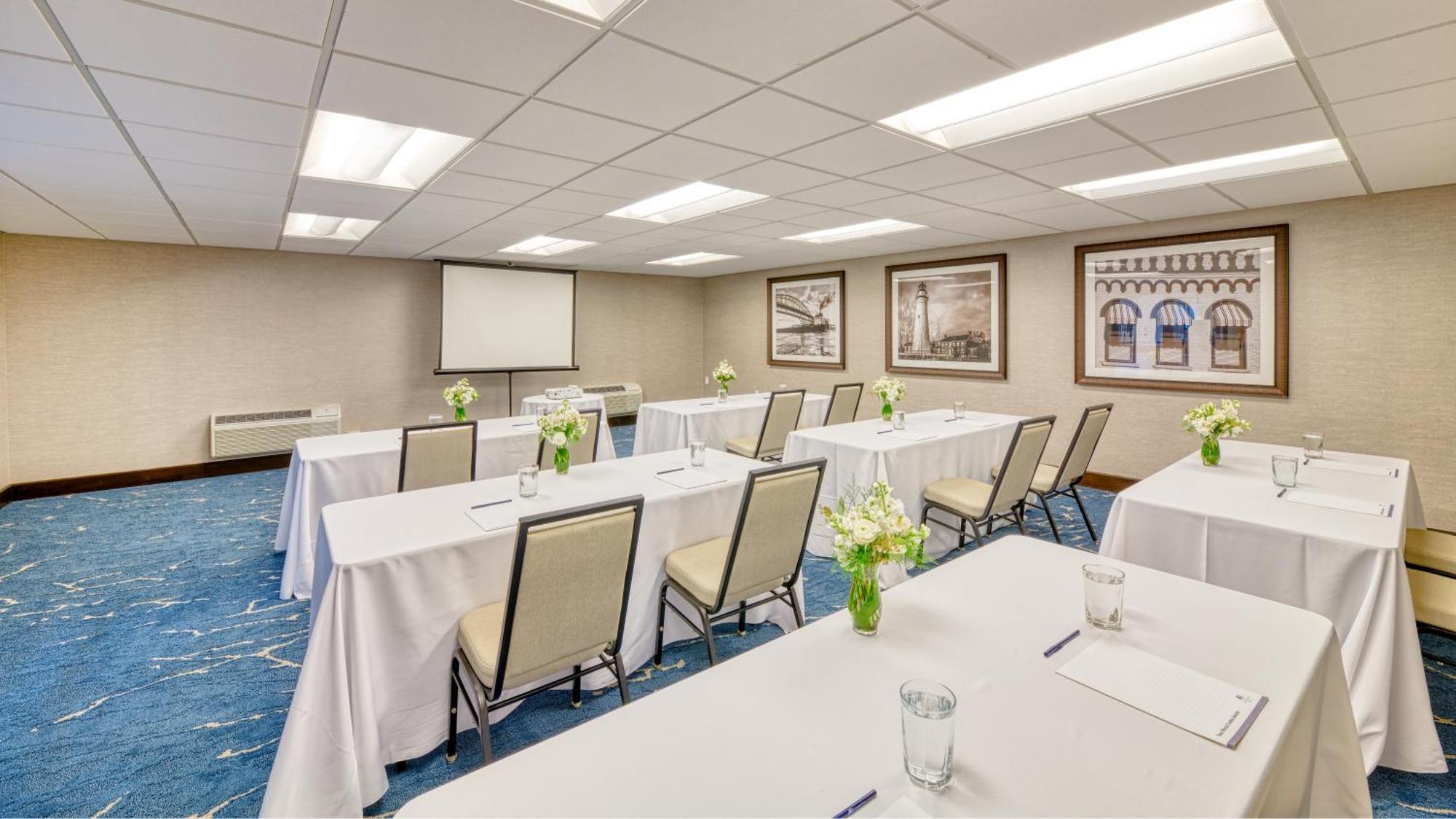 Doubletree By Hilton Port Huron Exterior photo