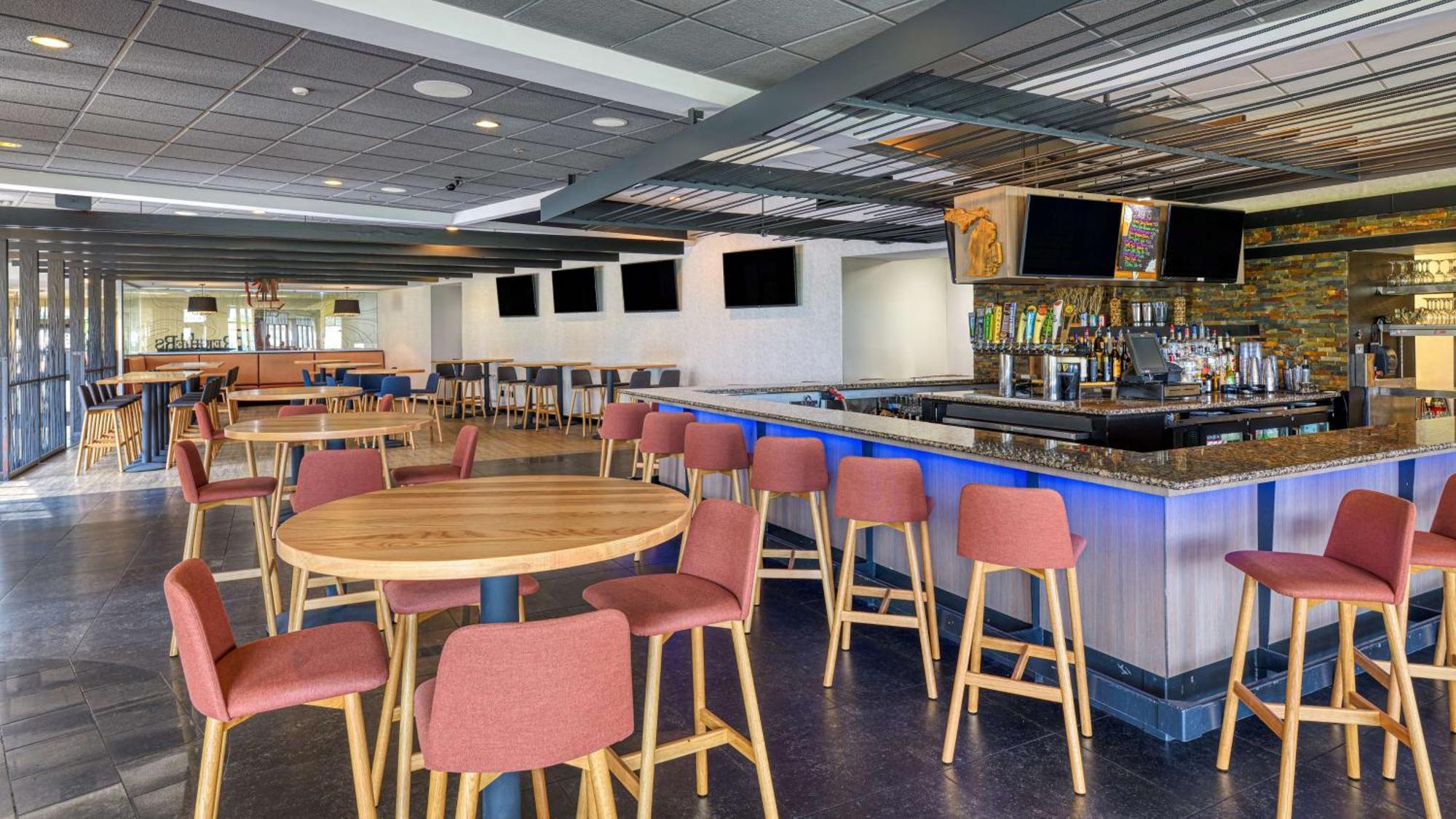 Doubletree By Hilton Port Huron Exterior photo