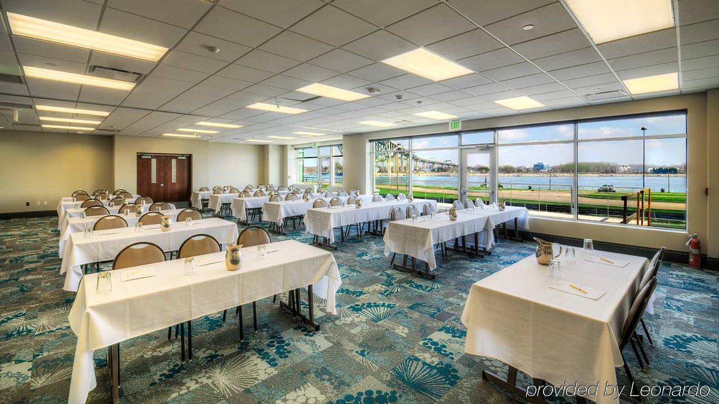 Doubletree By Hilton Port Huron Exterior photo